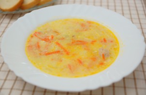 Куриный суп с плавленным сыром