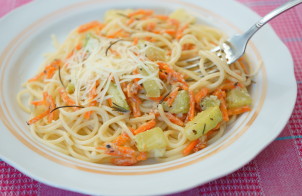 Спагетти с кабачками и сыром