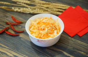 Капуста по корейски с морковью